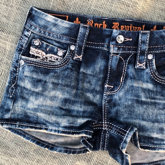 Rock Revival Brand New Betty Shorts Size 25 - Picture 2 of 4